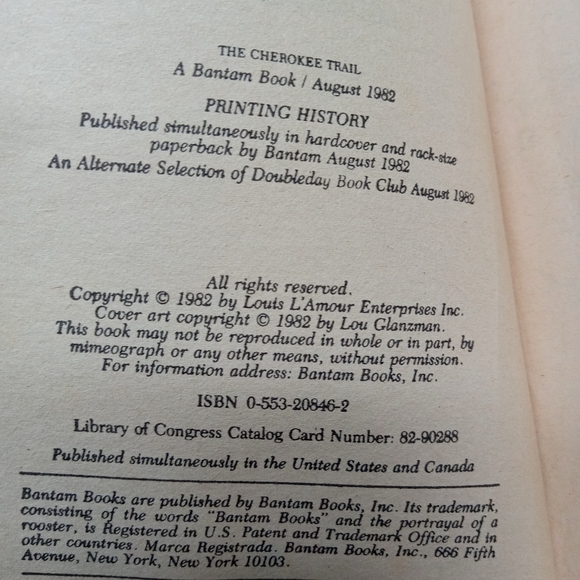 The Cherokee Trail by Louis L'Amour 1982 Paperback Edition - Picture 7 of 8